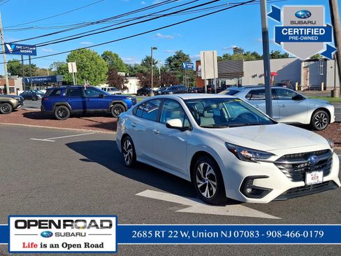 Used 2025 Subaru Legacy Premium AWD/4WD image 3