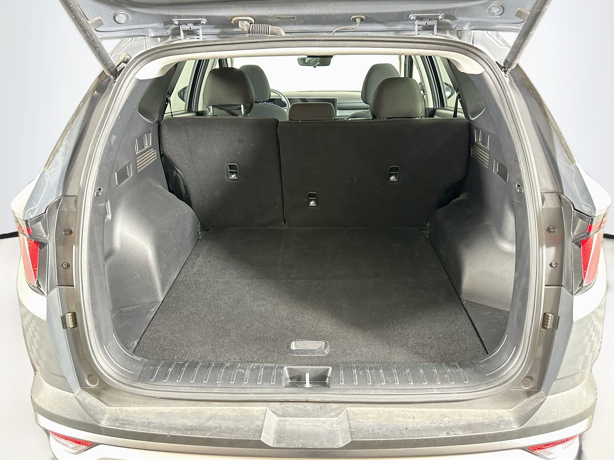 Used 2025 Hyundai Tucson SEL FWD image 28