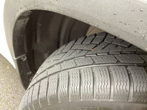 Used 2020 Toyota Highlander Limited image 12