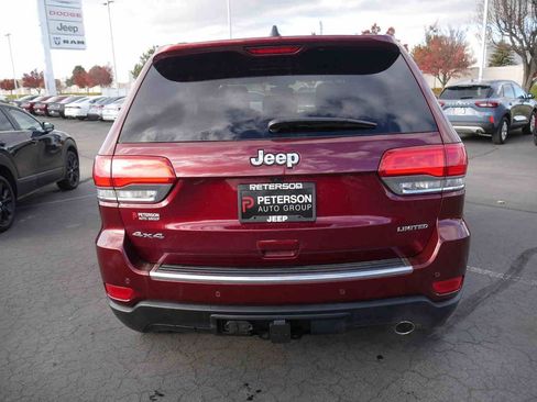 Used 2018 Jeep Grand Cherokee Limited w/ Trailer Tow Group IV image 19
