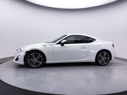 Used 2015 Scion FR-S RWD image 22