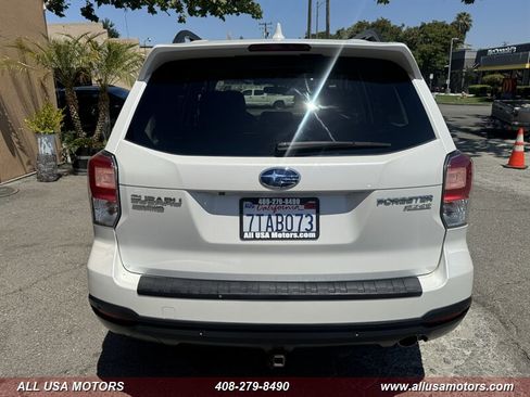 Used 2017 Subaru Forester 2.5i Touring AWD/4WD image 8