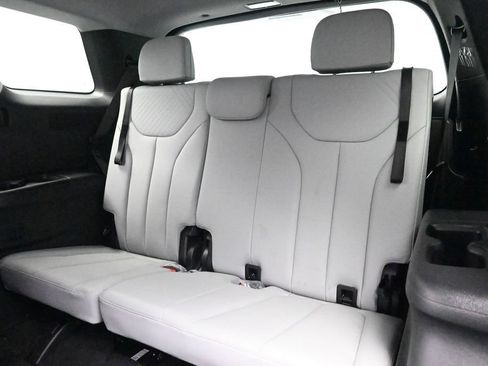 Used 2024 Hyundai Palisade SEL AWD/4WD image 16
