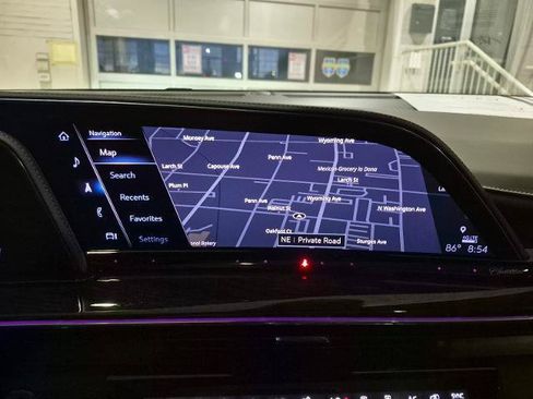 Used 2023 Cadillac Escalade ESV Sport Platinum AWD/4WD image 22