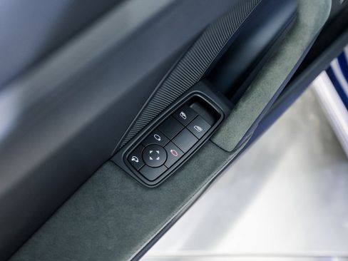 Certified 2024 Porsche 911 Carrera 4 GTS image 24