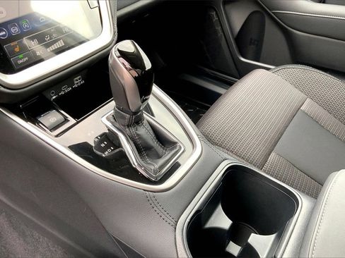 Certified 2025 Subaru Outback Premium image 18