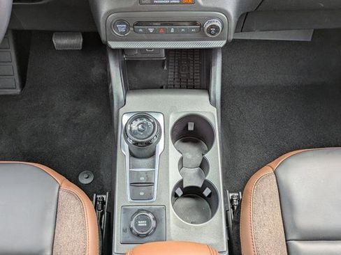 Certified 2025 Ford Bronco Sport Outer Banks w/ Outer Banks Tech Package+ AWD/4WD image 19