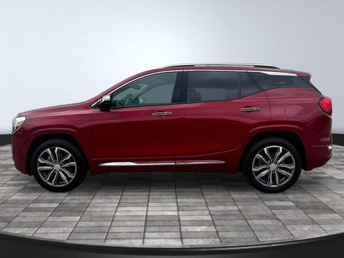 Used 2019 GMC Terrain Denali w/ Advanced Safety Package AWD/4WD image 4