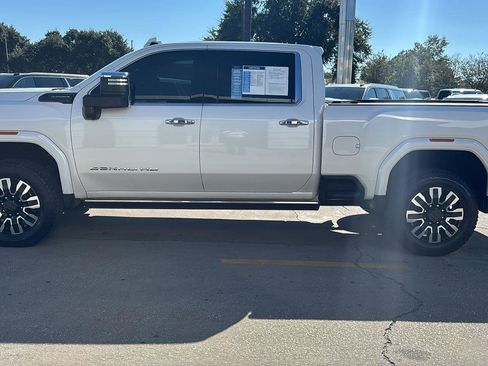 Certified 2024 GMC Sierra 2500 Denali Ultimate image 4
