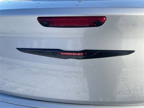 Used 2023 Chrysler 300 S image 38