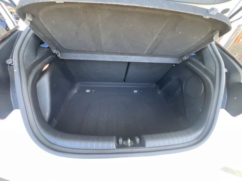 Used 2021 Hyundai Veloster N FWD image 25