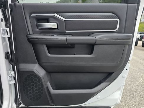 New 2025 RAM 2500 Big Horn image 38