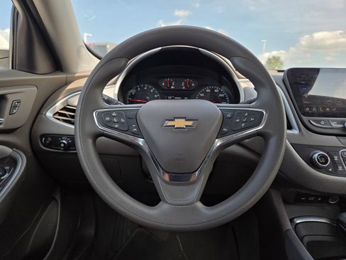 Used 2024 Chevrolet Malibu LT FWD image 11