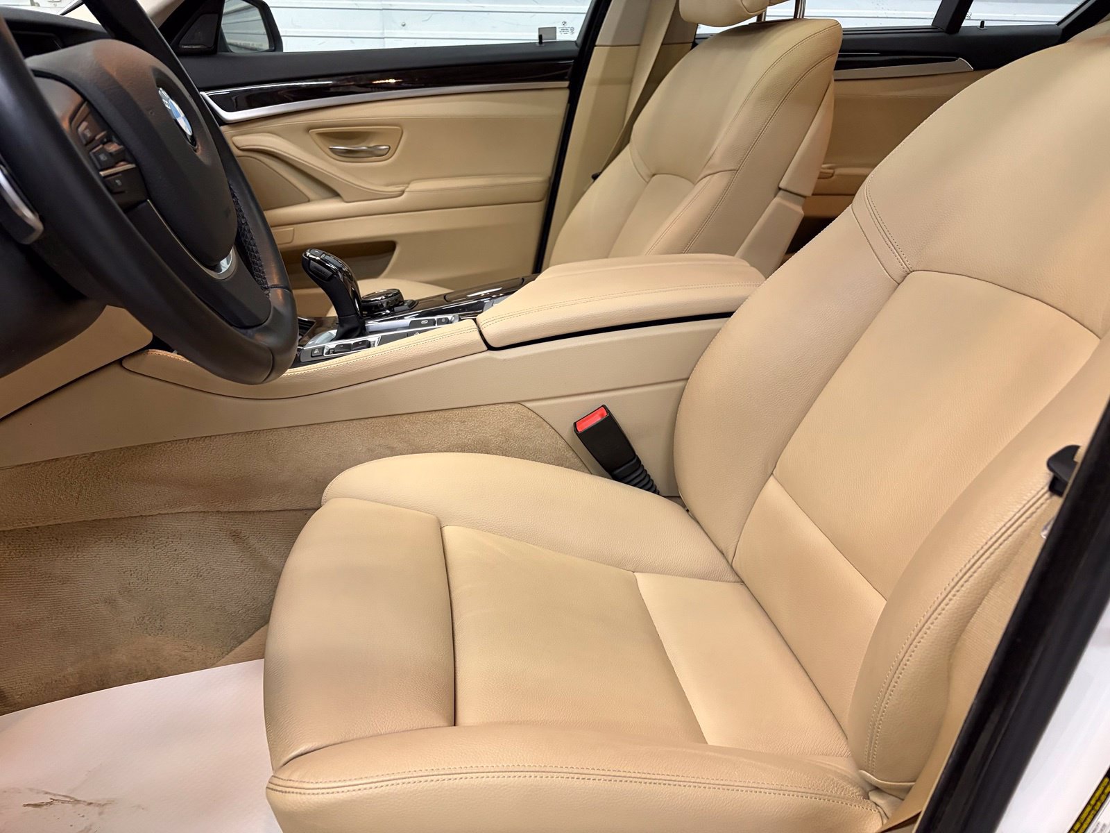 Used 2014 BMW 550i xDrive Sedan AWD/4WD image 10