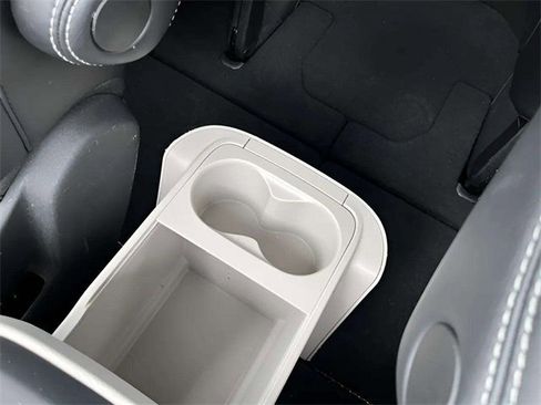 Used 2024 Chrysler Pacifica Touring-L image 22