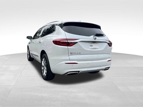 Used 2021 Buick Enclave Avenir w/ Avenir Technology Package AWD/4WD image 4