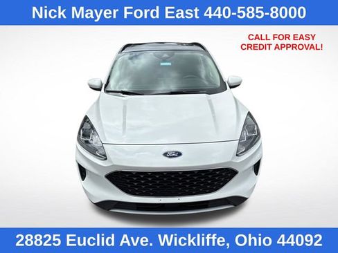 Used 2020 Ford Escape SE FWD image 2