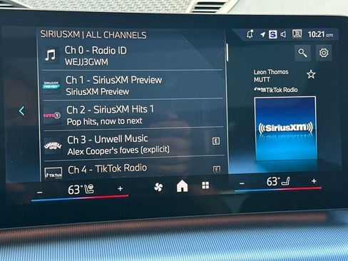 New 2025 BMW X1 xDrive28i w/ Convenience Package image 21