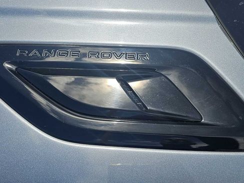 Used 2018 Land Rover Range Rover Sport SE AWD/4WD image 32
