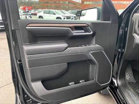 Used 2026 Chevrolet Silverado 1500 RST image 9