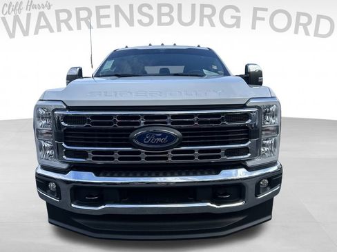 Used 2025 Ford F250 XL image 2