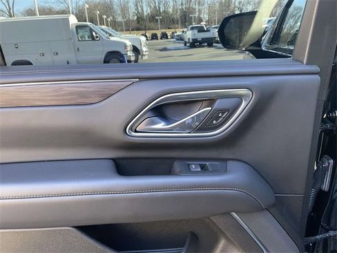 Used 2021 Chevrolet Tahoe Z71 image 23