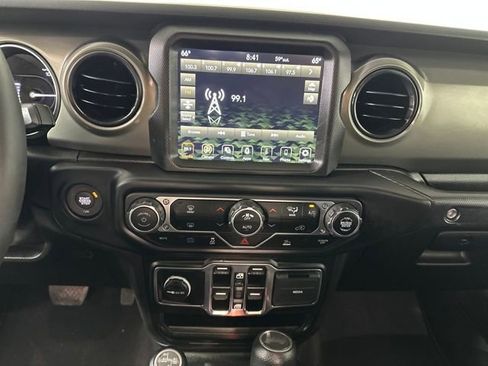 Used 2023 Jeep Wrangler Unlimited w/ 8.4" Radio Group image 21