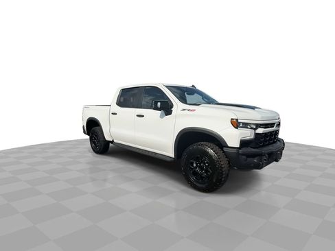 Used 2024 Chevrolet Silverado 1500 ZR2 w/ ZR2 Bison Edition AWD/4WD image 2