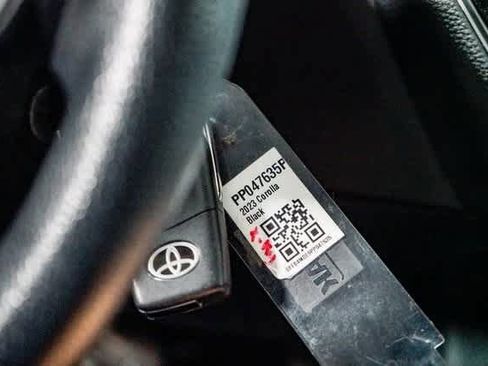 Certified 2023 Toyota Corolla LE image 29