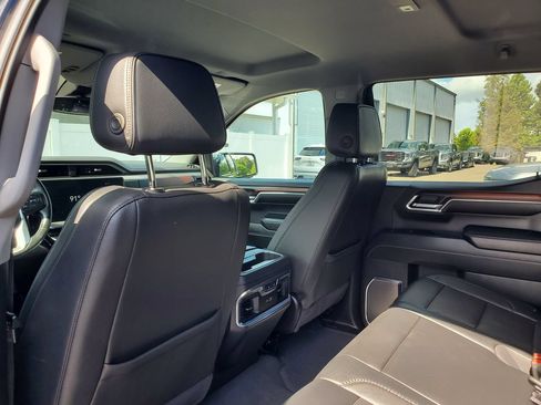 Used 2024 GMC Sierra 1500 Denali RWD image 10