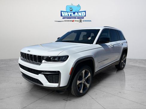 New 2026 Jeep Grand Cherokee Limited RWD image 33