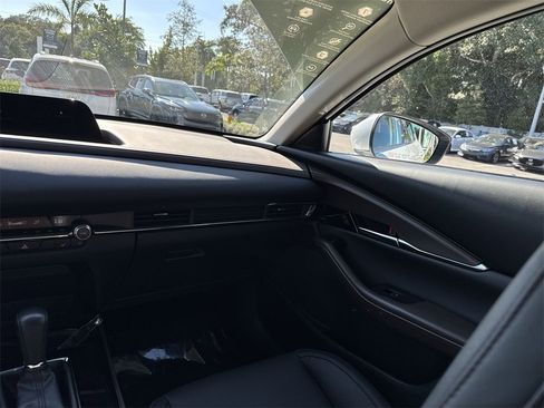 Certified 2025 MAZDA CX-30 AWD 2.5 S w/ Premium Package image 16