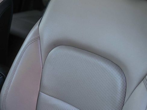 Used 2021 Ford Escape Titanium image 23