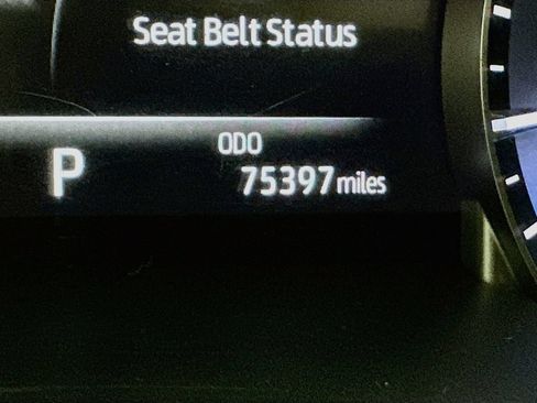 Used 2022 Toyota Highlander Platinum FWD image 14
