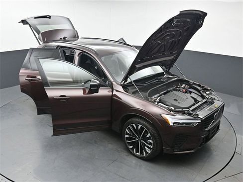 Used 2026 Volvo XC60 B5 Ultra w/ Protection Package Premier image 57