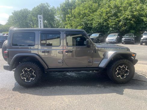 Used 2021 Jeep Wrangler Unlimited Rubicon 4xe w/ Cold Weather Group AWD/4WD image 2