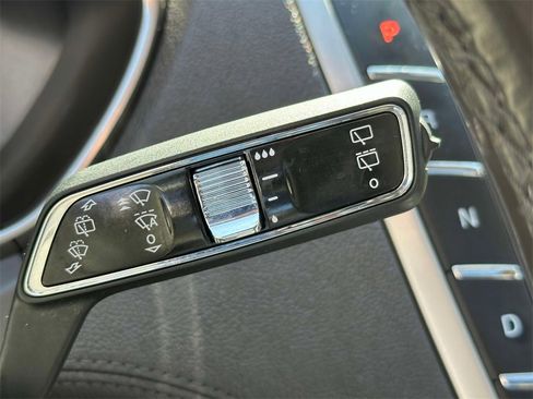 Used 2020 Lincoln Nautilus Reserve image 30