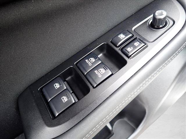 Used 2015 Subaru Legacy 2.5i Premium w/ Moonroof Package AWD/4WD image 13