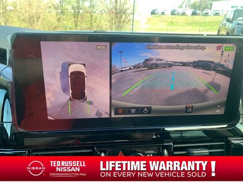 New 2026 Nissan Pathfinder SL image 20