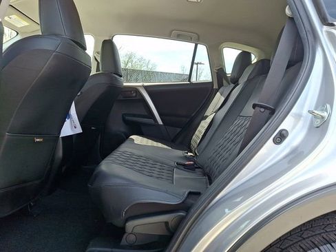 Used 2018 Toyota RAV4 LE image 13