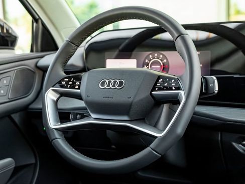 New 2026 Audi Q3 quattro 2.0T AWD/4WD image 26