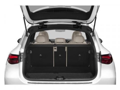 Used 2024 Mercedes-Benz GLC 300 image 11