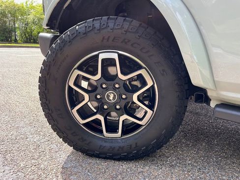 Used 2022 Ford Bronco Outer Banks AWD/4WD image 52