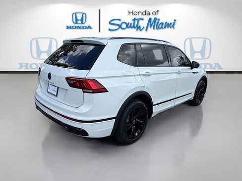 Used 2024 Volkswagen Tiguan SE R-Line FWD image 7