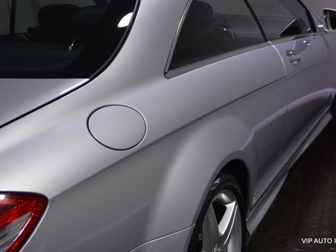 Used 2010 Mercedes-Benz CL 550 CL550 4MATIC image 10