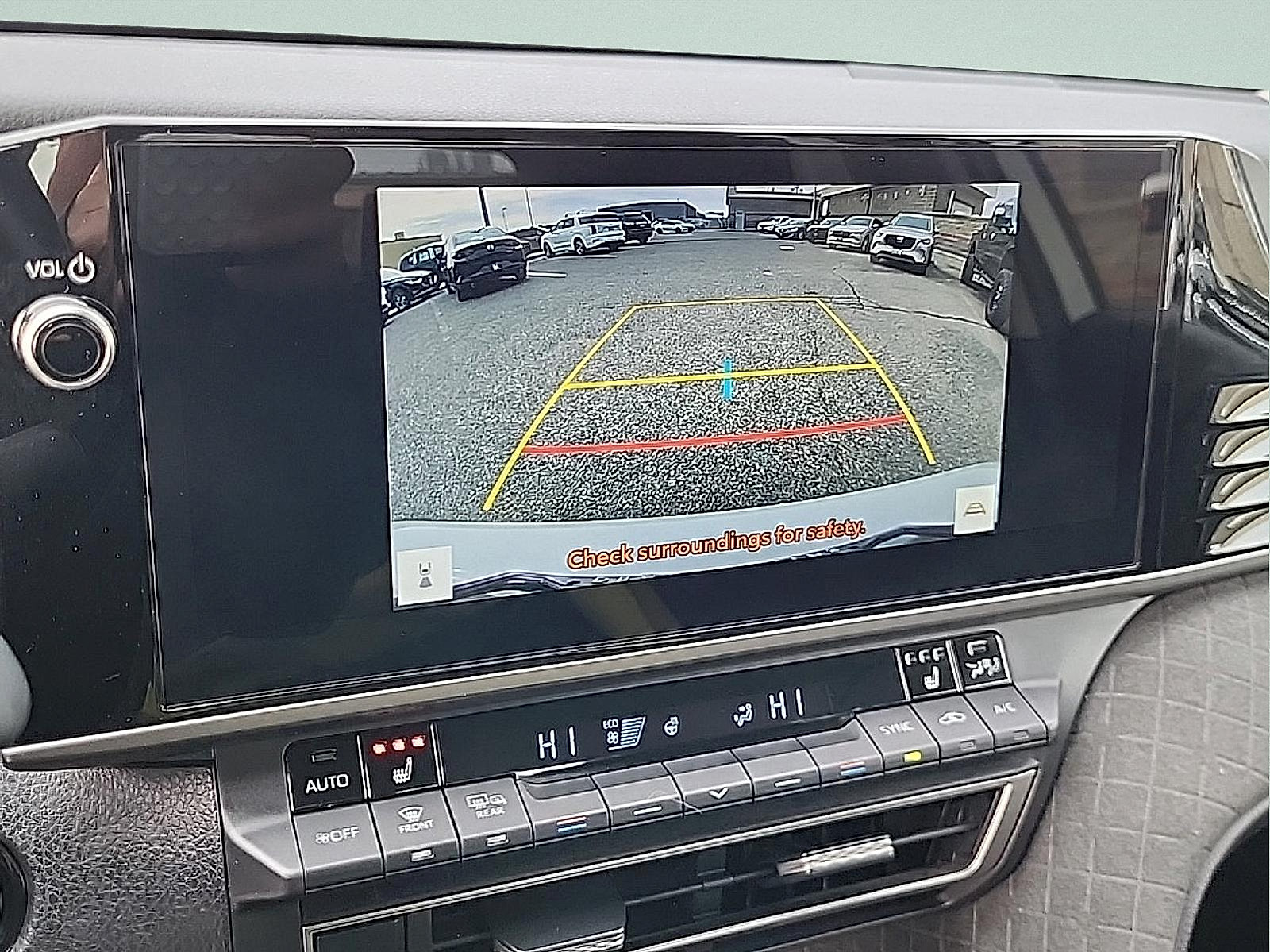 Used 2025 Toyota Camry XLE FWD image 23