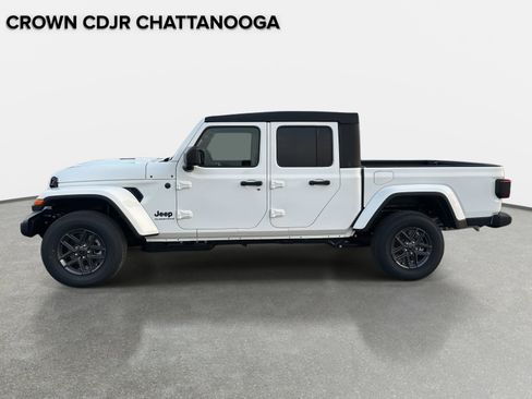 New 2026 Jeep Gladiator Sport image 7