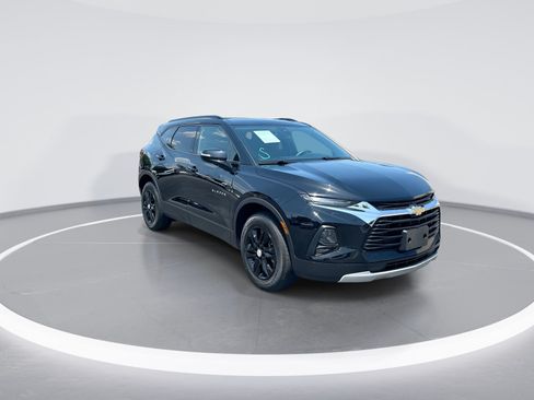 Used 2022 Chevrolet Blazer LT AWD/4WD image 2