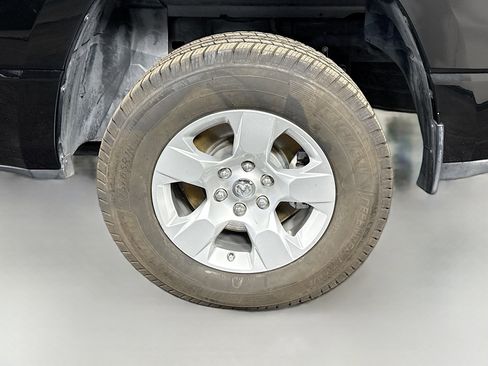 Used 2019 RAM 1500 Big Horn image 37