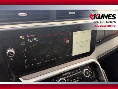 Used 2024 GMC Sierra 1500 Denali w/ Denali Reserve Package AWD/4WD image 17